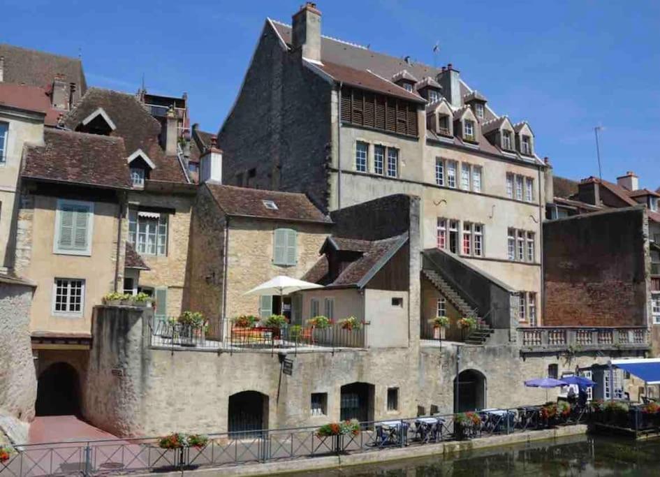 Bienvenue A L'Appart' De Louis ! Dole Esterno foto